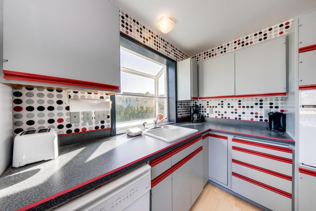 Coastal Dream Villa Депо Бей Екстериор снимка